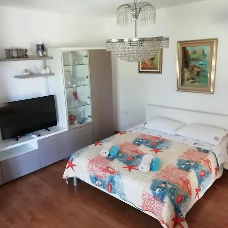 Mirko Apartamento *